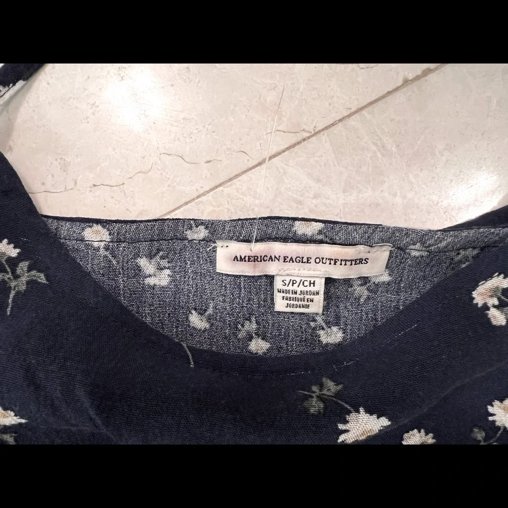 American eagle Cold Shoulder Tank Top - Picture 3 of 4